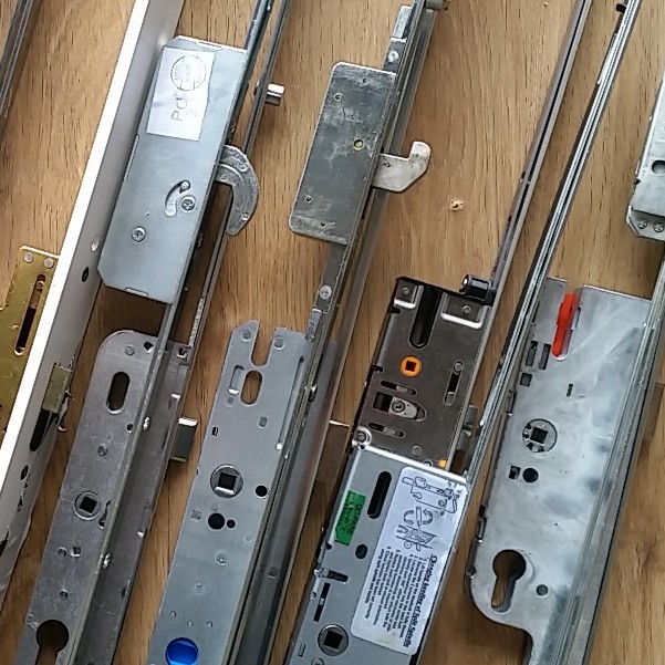 **RESIDENTIAL DOOR HARDWARE** King Solutions UK Door Locks