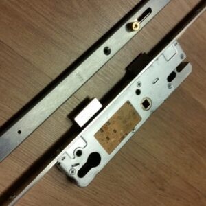 KFV Latch&deadbolt 4roller- 24mm U Rail-lever op (KFV9)