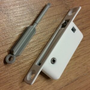 White Travel restrictor-633  FACE FIXED (WAS28w)