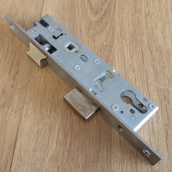Dorma 30 B/S 92mm Centre (MSL13) King Solutions UK Door Locks