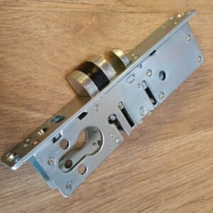 Deadlatch Euro-Left Hand 25mm (Z160)