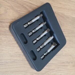 damaged screw remover (Z422)