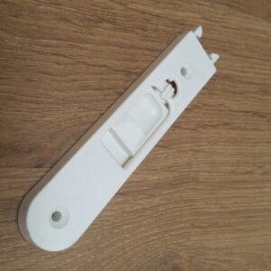 uk150 slide latch- white (vsa37)