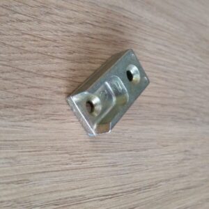 GU17   ROLLER KEEP (Z451)