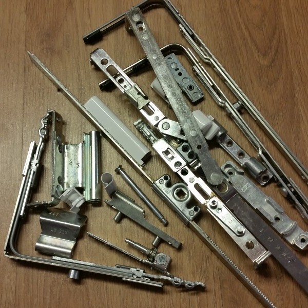 Tilt & Turn Gearing PVC King Solutions UK Door Locks