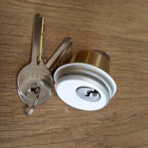 Shopfront Cylinder Single (KCSI01a)