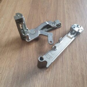 Axxent MK1 Bottom hinge set -Left hand (axxcbhslh)