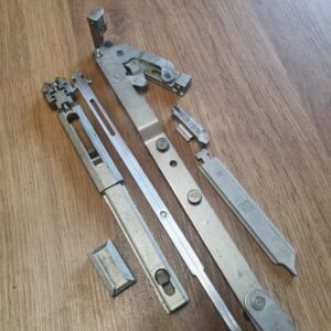 Axxent MK1 Top hinge set Size 2-Right hand (axxcthsrh2)