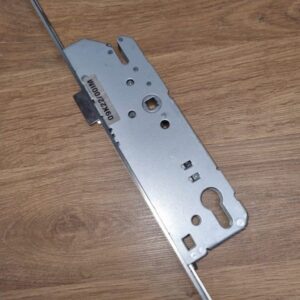 Fuhr 833 Autoslam Latch,Deadbolt  2 x Latch - Bs 45mm -20mm radius f/plate T720 B770(faus01)