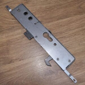 Bowater Case -latch & hook -bs 35mm Twin Spindle (MLC06T)