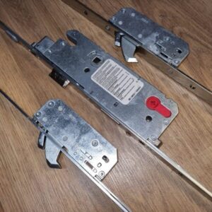 AV3 Winkhaus - Left Hand  Latch,Deadbolt  2xhook- Bs 45mm -20mm Radius f/plate T735 B755(AV320L))